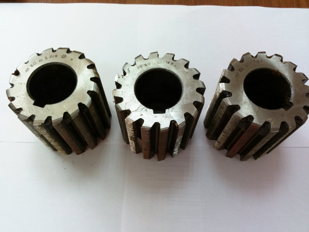 Фрезы резьбовые гребенчатые по чертежу 80х80 шаг 2 Р18 1